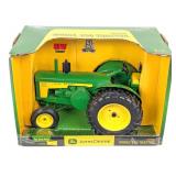 1/16 Ertl John Deere Model 830 Diesel Tractor
