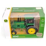 1/16 Ertl John Deere 4640 Tractor 40th Anniversary