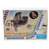 1/25 Ertl Mack Rubber Duck Convoy Model Kit - Seal