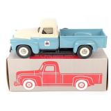 Triple Diamond Replicas International Pickup Truck