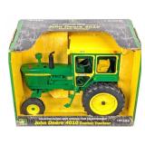 1/16 Ertl John Deere 4010 Diesel Tractor with Hini