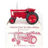 1/16 Ertl IH Farmall 806 Tractor with Duals 1997 L
