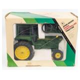 1/16 Ertl John Deere Radio Controlled Tractor