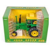 1/16 Ertl John Deere 4320 with Cab 2005 Plow City