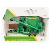 1/16 Ertl John Deere Grinder / Mixer Mill