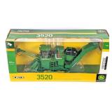 1/16 Ertl John Deere 3520 Tracked Sugarcane Harves