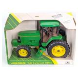 1/16 Ertl John Deere 7600 Tractor with MFWD