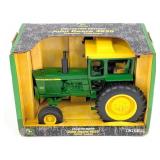 1/16 Ertl John Deere 4620 Diesel Tractor with Cab