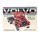 1/25 Ertl Volvo N-10 Semi Truck Model Kit