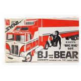 1/32 AMT BJ and the Bear Kenworth COE with Reefer