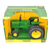1/16 Ertl John Deere 4620 Diesel tractor with Dual