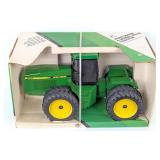 1/16 Ertl John Deere 8760 4wd Tractor