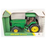 1/16 Ertl John Deere 8200 Tractor with Cab