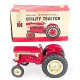 1/16 Ertl International 340 Utility Tractor with B