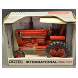 Ertl Special Edition 1/16 scale International 1066