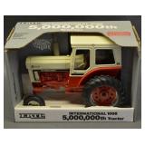 Ertl Special Edition 1/16 scale International 1066