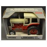 Ertl Special Edition 1/16 scale International 1066