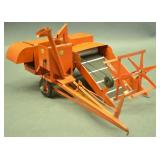 Custom 1/16 scale All-Crop Harvester Harvester