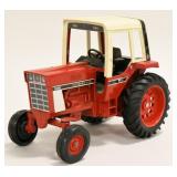 1/16 Scale Ertl IH WF 1086 Tractor