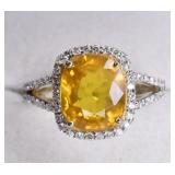14kt Yellow 4.82ct Sapphire & .32cttw Diamond Ring