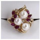 Ladies 14K Yellow Gold Ruby & Pearl Ring