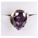 Ladies 10K Yellow Gold Amethyst Ring