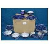 New Temptaions Floral Lace 16pc Dinnerware Set