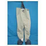 Simms Nylon & Neoprene Size L Chest Waders