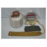 Lot Vintage cooler, Canteen, Military Cap