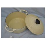Le Creuset Enameled Cast Iron #24 Dutch Oven