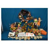 Lot Halloween Wreaths, Garland & Decos