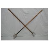 Vintage 5 & 7 Tine Frog Gig / Fishing Spears