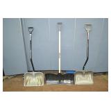 3pcs Various Snow Shovels