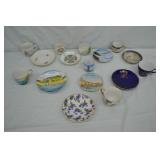 8 Sets Japanese China Tea Cups & Saucers