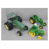 3pcs Various ERTL John Deere Die-Cast Tracors