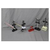 5pcs Lionel Trains Signals & Gates All Untested