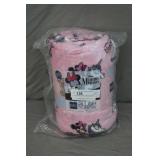 5ft x 6ft Disney Minnie Mouse Big One Plush Throw