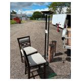 (2) Bar stools, (2) lamps, & (2) rugs