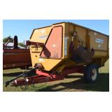 Knight 3450 Feed/Mixer Wagon
