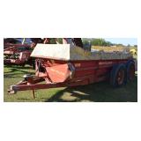 New Holland 185 Manure Spreader