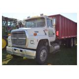 1994 FORD LNT8000 Grain Truck