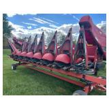 2011 CASE IH 2608 Corn head w/ Cart