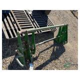John Deere quick hitch attachment, will fit 673 loader