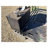 Hydraulic reservoir with base plate