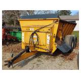 KUHN Knight 8124 V Bottom Manure Spreader