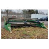 John Deere 915 Grain Head