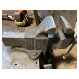 Bench vise Buyer must bring tools to remove