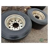 2 Super single tires on rims
