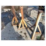 3 Jack stands
