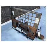 Skid steer mount pallet forks